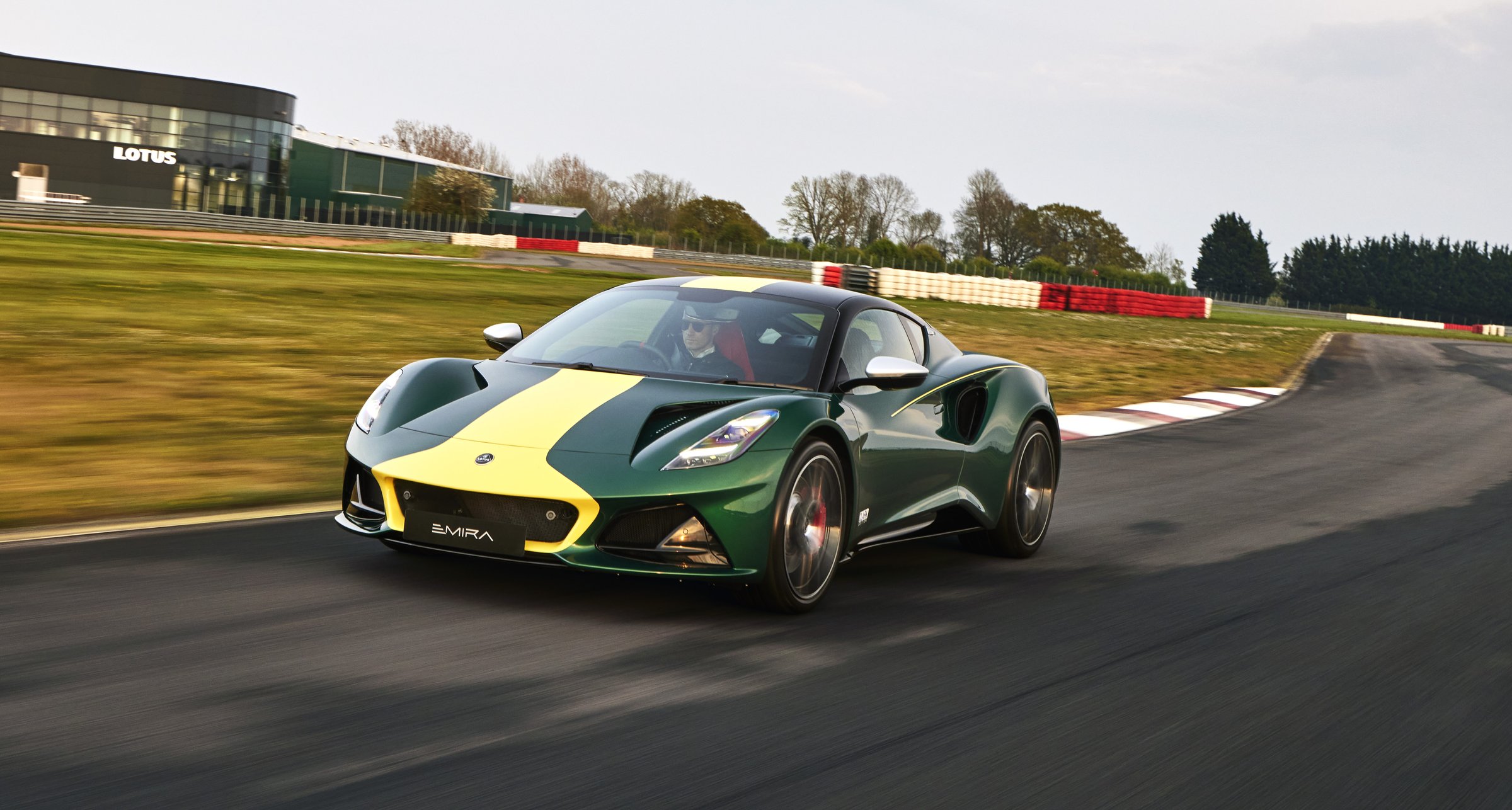 Lotus Emira